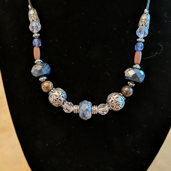 Necklace - Picture 2 of 2